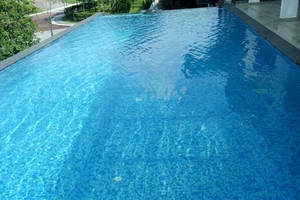 pool072ABD02C4-44ED-275C-A1A1-D1850F1E9382.jpg